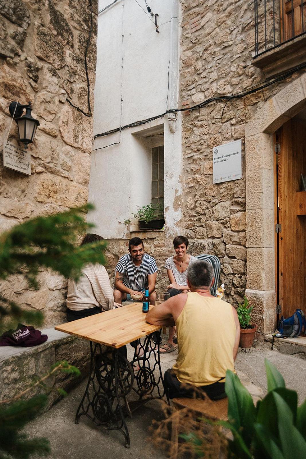 El Refugi Hostel Arboli Ngoại thất bức ảnh